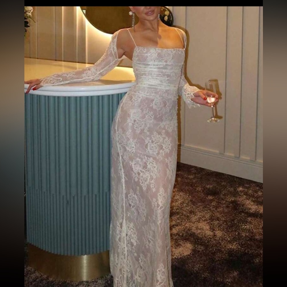 ***SOLD***BRAND NEW DRESS - Picture 4 of 10